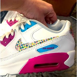 Size 7Y or 8.5 women’s Nike Airmax